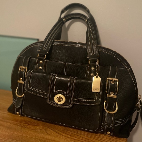 Coach Handbags - Vintage Black Coach Hampton Miranda Bag